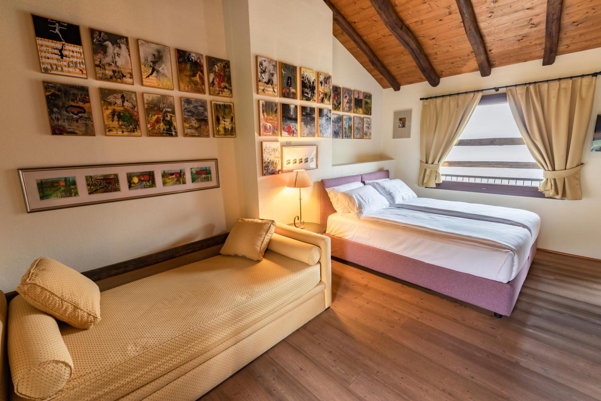 Wine & Art Relais Vallombrosa Castelrotto Room photo