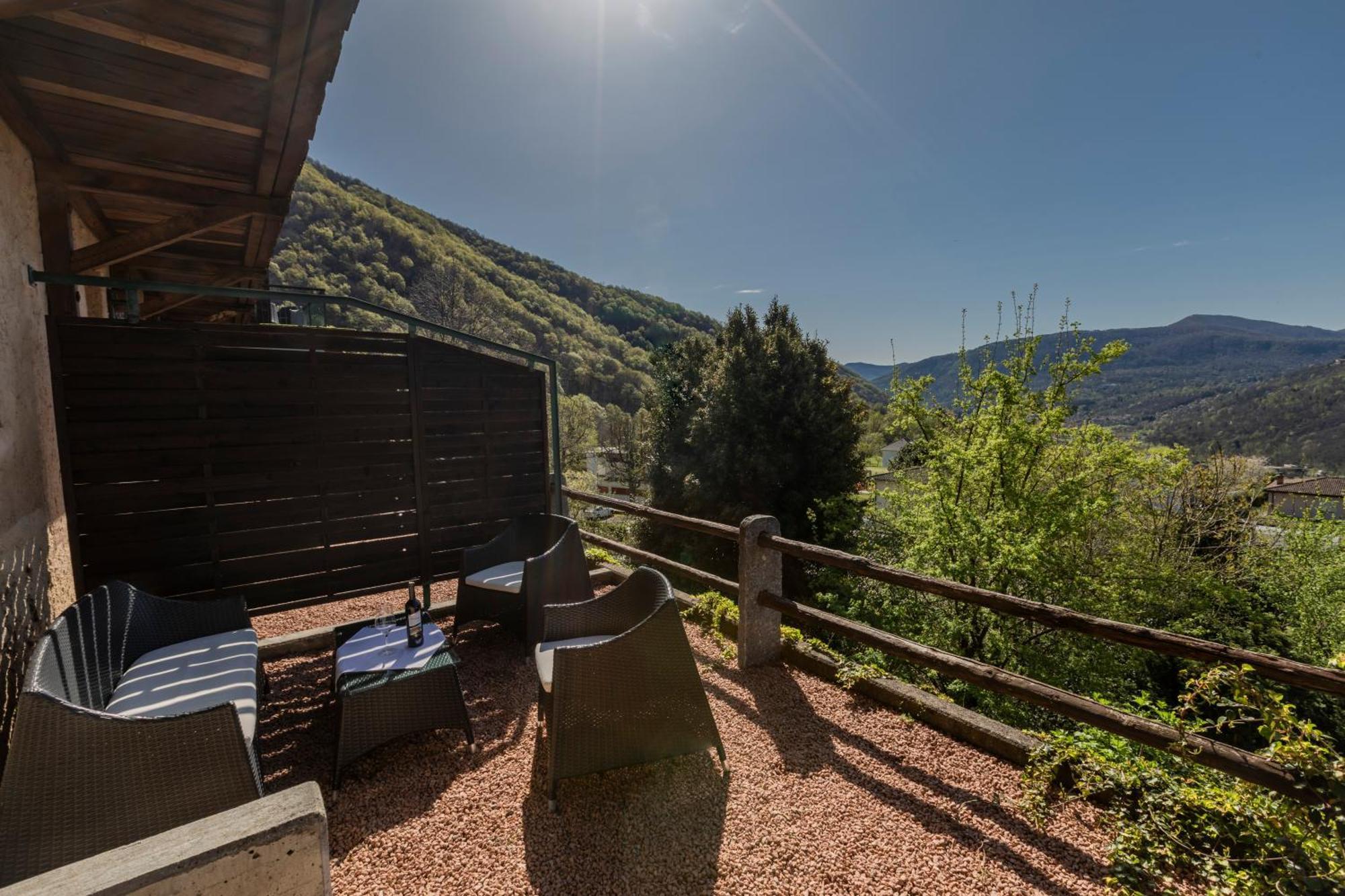 Wine & Art Relais Vallombrosa Castelrotto Room photo